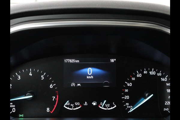 Ford Focus 1.0 EcoBoost Hybrid Active Business | Panoramadak | Stoelverwarming | Trekhaak | Comfortstoelen | Camera | Carplay | Keyless | Full LED | Navigatie