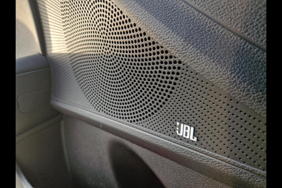 Kia Ceed Sportswagon 1.0 T-GDi MHEV Design Edition Automaat | JBL | Stoel- en Stuurverwarming | Lane Assist | Dode Hoek Assistentie | Navi | Apple Carplay & Android Auto |