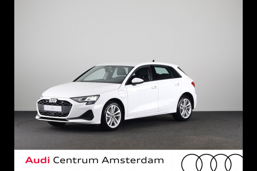 Audi A3 Sportback Pro Line 40 TFSI e 204 pk | Parkeerhulp plus | Stoelverwarming voor | Automatische klimaatregeling | Audi smartphone interface |