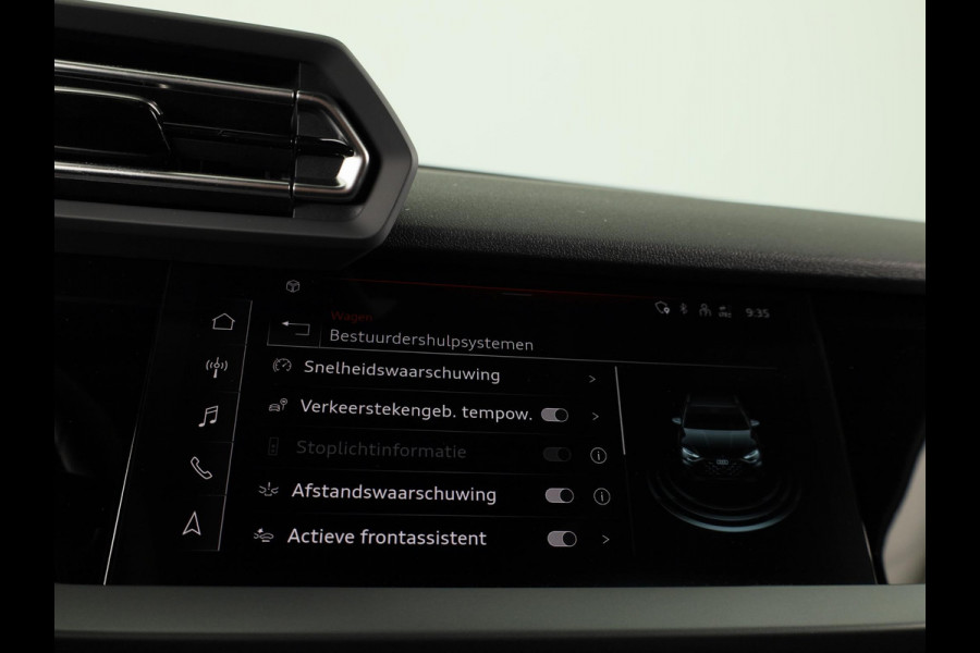 Audi A3 Sportback Pro Line 40 TFSI e 204 pk | Parkeerhulp plus | Stoelverwarming voor | Automatische klimaatregeling | Audi smartphone interface |