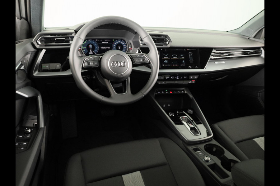 Audi A3 Sportback Pro Line 40 TFSI e 204 pk | Parkeerhulp plus | Stoelverwarming voor | Automatische klimaatregeling | Audi smartphone interface |