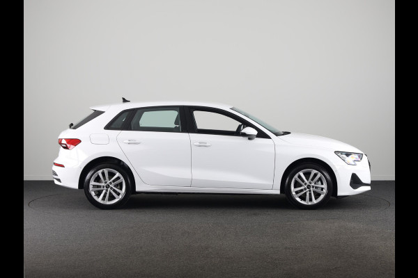 Audi A3 Sportback Pro Line 40 TFSI e 204 pk | Parkeerhulp plus | Stoelverwarming voor | Automatische klimaatregeling | Audi smartphone interface |