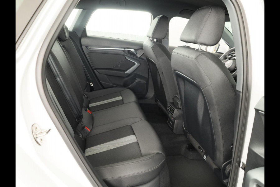 Audi A3 Sportback Pro Line 40 TFSI e 204 pk | Parkeerhulp plus | Stoelverwarming voor | Automatische klimaatregeling | Audi smartphone interface |