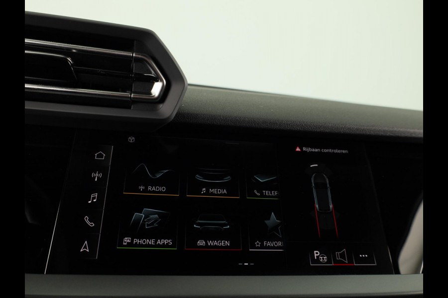 Audi A3 Sportback Pro Line 40 TFSI e 204 pk | Parkeerhulp plus | Stoelverwarming voor | Automatische klimaatregeling | Audi smartphone interface |