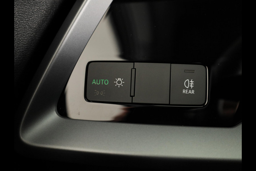 Audi A3 Sportback Pro Line 40 TFSI e 204 pk | Parkeerhulp plus | Stoelverwarming voor | Automatische klimaatregeling | Audi smartphone interface |