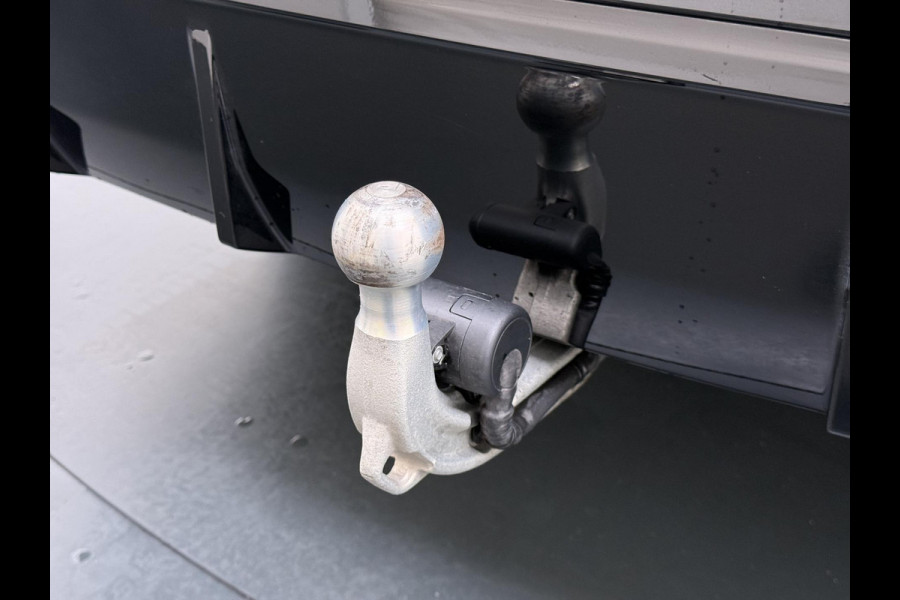 BMW 3 Serie Touring 320e VAN € 42.899,- VOOR € 39.877,- UW LENTEVOORDEEL: €3.022,-! | M-SPORT | FACELIFT| PANO|1.STE EIGENAAR, DEALER OH. | LEER | ELEK. TREKHAAK| FABRIEKSGARANTIE T/M 08 2027| LEER| STOELVERWARMING| 19 INCH! SUPER COMPLEET!