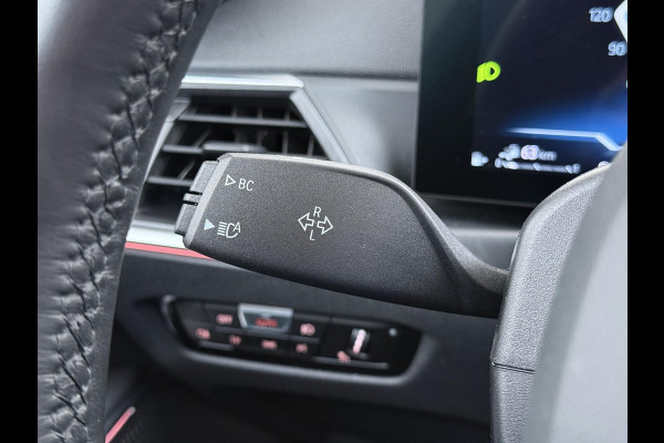 BMW 3 Serie Touring 320e VAN € 42.899,- VOOR € 39.877,- UW LENTEVOORDEEL: €3.022,-! | M-SPORT | FACELIFT| PANO|1.STE EIGENAAR, DEALER OH. | LEER | ELEK. TREKHAAK| FABRIEKSGARANTIE T/M 08 2027| LEER| STOELVERWARMING| 19 INCH! SUPER COMPLEET!