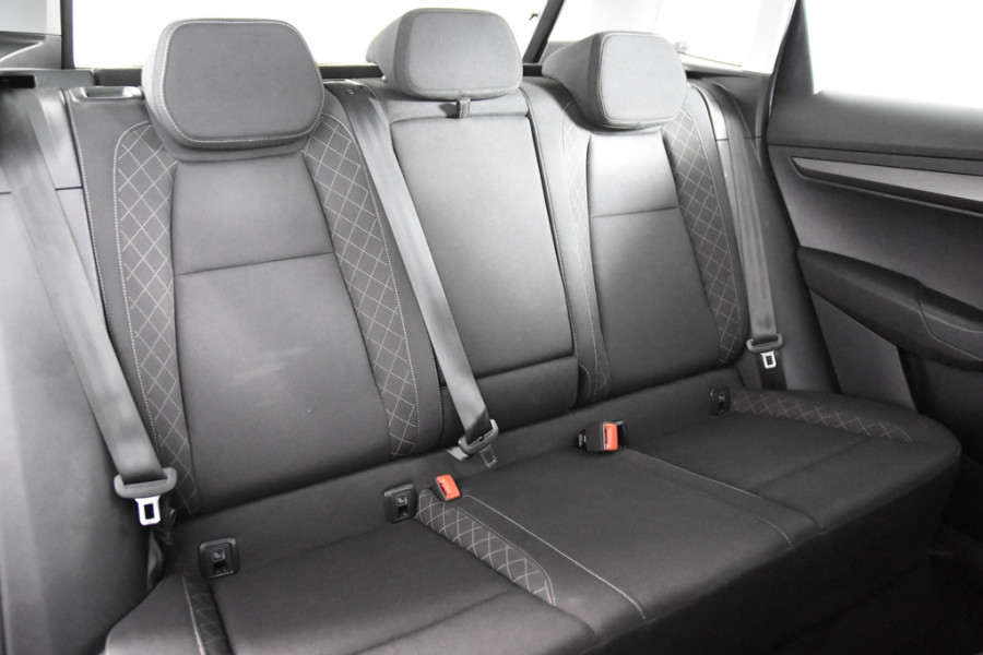 Škoda Karoq 1.5 TSI DSG *1ste Eigenaar*Navi*Stoelverwarming*Camera*