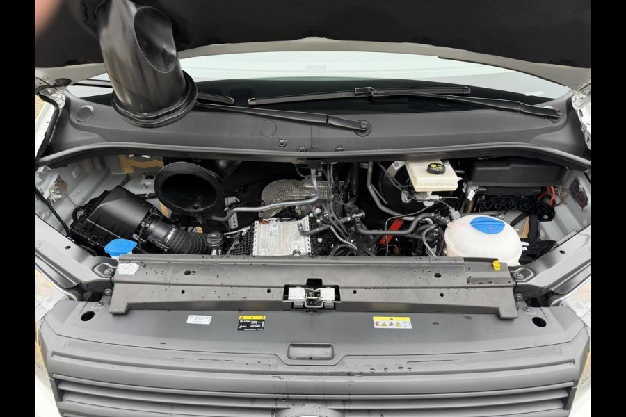Volkswagen Crafter 35 2.0 TDI L3H3 EURO 6 Garantie Trekhaak Airco Cruise Pdc Dab Carplay Navi