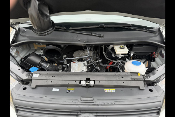 Volkswagen Crafter 35 2.0 TDI L3H3 EURO 6 Garantie Trekhaak Airco Cruise Pdc Dab Carplay Navi