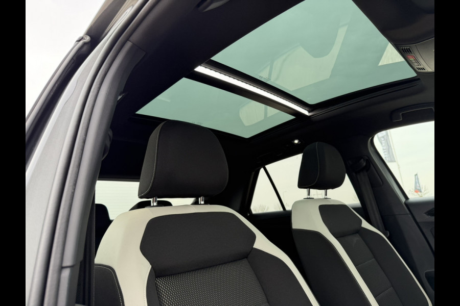 Volkswagen T-Roc 1.5 TSI Sport | Pano | Trekhaak | LED | Carplay | Camera | Virtual Cockpit | PDC