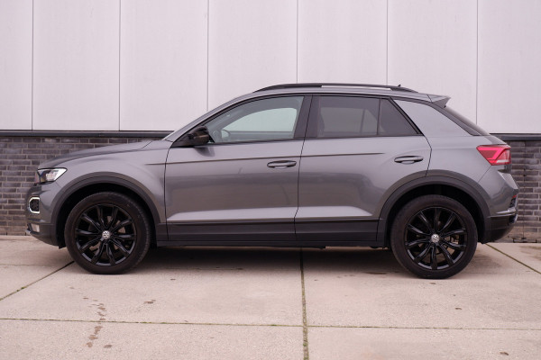 Volkswagen T-Roc 1.5 TSI Sport | Pano | Trekhaak | LED | Carplay | Camera | Virtual Cockpit | PDC
