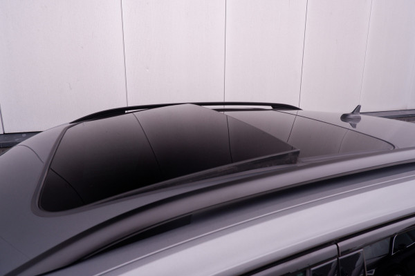 Volkswagen T-Roc 1.5 TSI Sport | Pano | Trekhaak | LED | Carplay | Camera | Virtual Cockpit | PDC