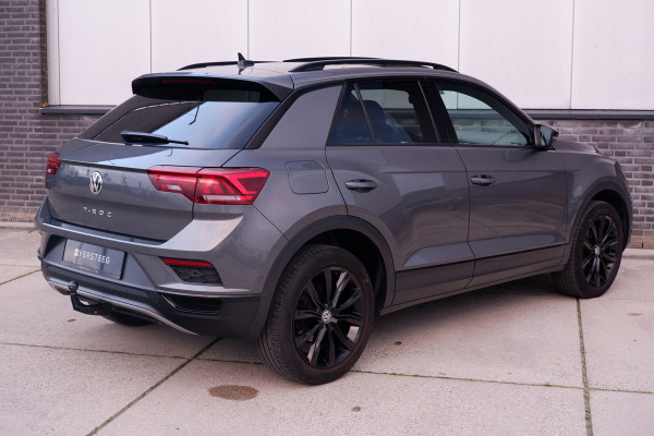 Volkswagen T-Roc 1.5 TSI Sport | Pano | Trekhaak | LED | Carplay | Camera | Virtual Cockpit | PDC