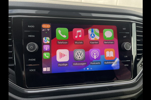 Volkswagen T-Roc 1.5 TSI Sport | Pano | Trekhaak | LED | Carplay | Camera | Virtual Cockpit | PDC