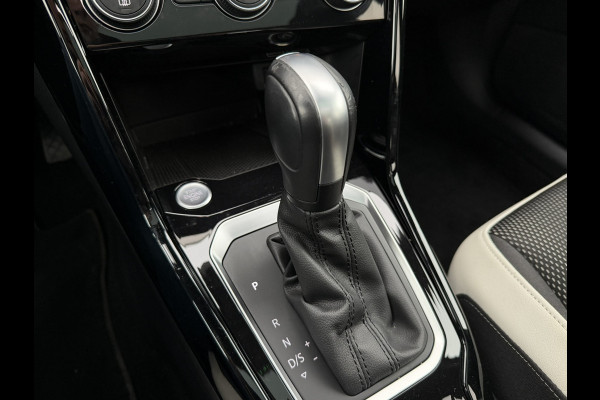 Volkswagen T-Roc 1.5 TSI Sport | Pano | Trekhaak | LED | Carplay | Camera | Virtual Cockpit | PDC