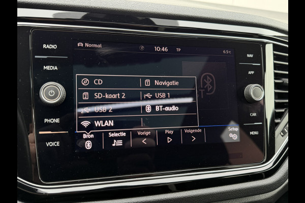 Volkswagen T-Roc 1.5 TSI Sport | Pano | Trekhaak | LED | Carplay | Camera | Virtual Cockpit | PDC