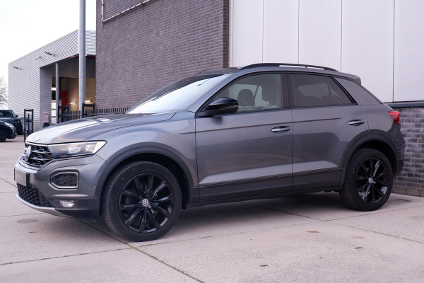 Volkswagen T-Roc 1.5 TSI Sport | Pano | Trekhaak | LED | Carplay | Camera | Virtual Cockpit | PDC