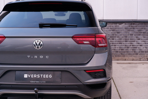 Volkswagen T-Roc 1.5 TSI Sport | Pano | Trekhaak | LED | Carplay | Camera | Virtual Cockpit | PDC