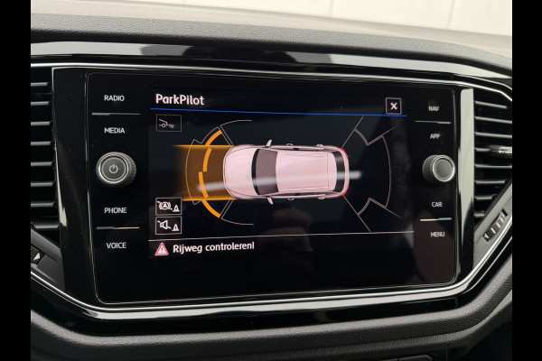 Volkswagen T-Roc 1.5 TSI Sport | Pano | Trekhaak | LED | Carplay | Camera | Virtual Cockpit | PDC