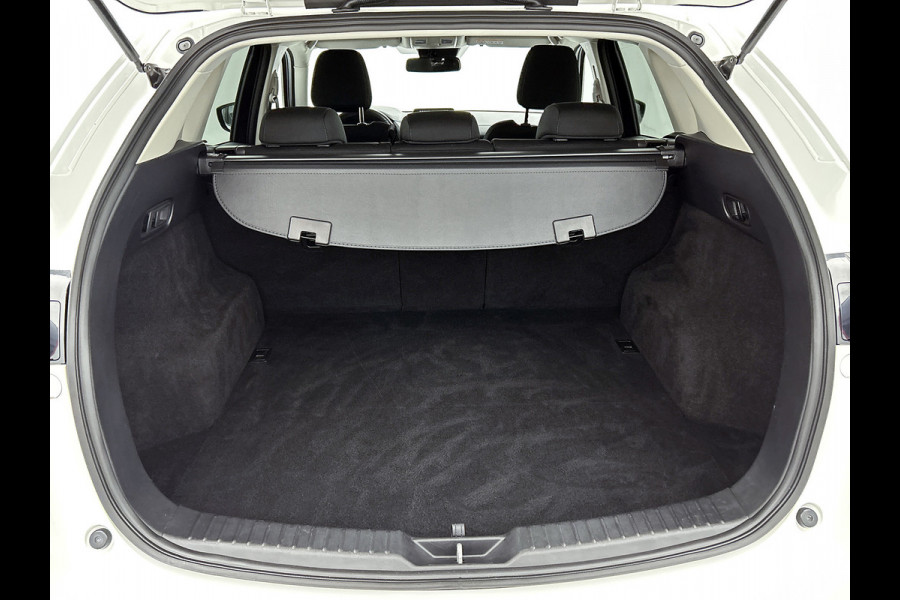 Mazda CX-5 2.0 SkyActiv-G 165 TS EXPORT PRICE (Goed onderH, Navi, Trekhaak, Climate Con, Cruise Con, Etc)