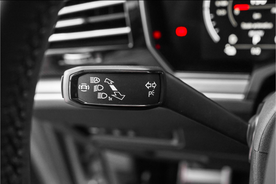 Volkswagen Touareg 3.0 TSi eHybrid 4MOTION R Luchtv ACC Elek Trekhaak Ori NL