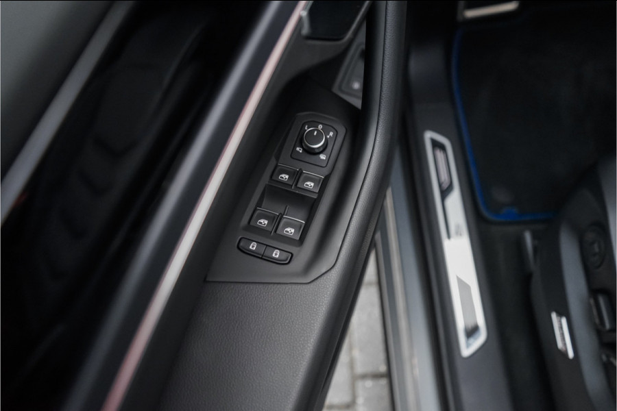 Volkswagen Touareg 3.0 TSi eHybrid 4MOTION R Luchtv ACC Elek Trekhaak Ori NL