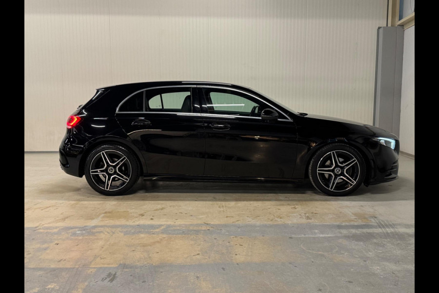 Mercedes-Benz A-Klasse 180 Business Solution AMG | AMBIANCE | CAMERA | LED | DODEHOEK