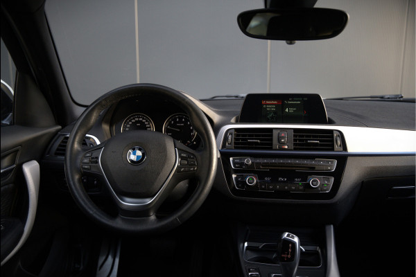 BMW 1-serie 118i Corporate Lease Executive M Sport | Automaat | Stuurverwarming | Stoelverwarming | NAP | Keyless | Cruise Control | PDC | Shadow line | Digital Dash | Navigatie Business | Led |  Dealer Onderhouden |