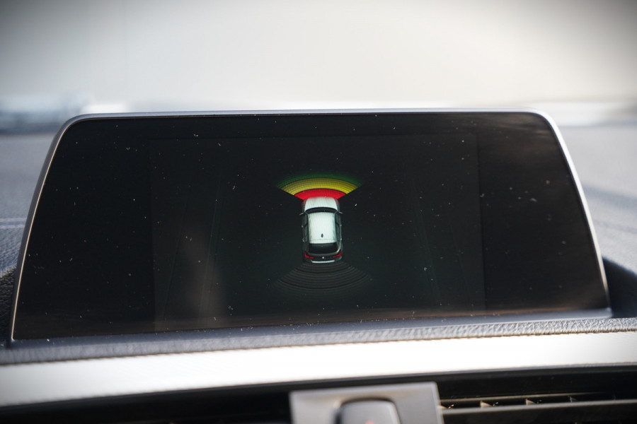 BMW 1-serie 118i Corporate Lease Executive M Sport | Automaat | Stuurverwarming | Stoelverwarming | NAP | Keyless | Cruise Control | PDC | Shadow line | Digital Dash | Navigatie Business | Led |  Dealer Onderhouden |