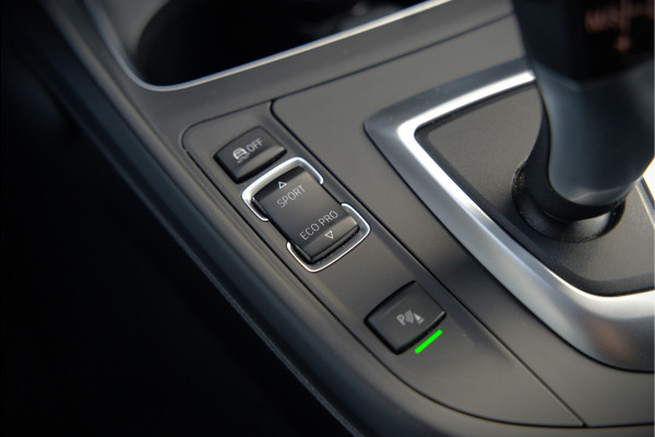 BMW 1-serie 118i Corporate Lease Executive M Sport | Automaat | Stuurverwarming | Stoelverwarming | NAP | Keyless | Cruise Control | PDC | Shadow line | Digital Dash | Navigatie Business | Led |  Dealer Onderhouden |