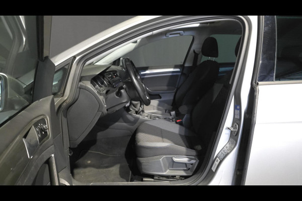 Volkswagen Golf 1.0 TSI Comfortline | Pano | Navi | Climate | Carplay