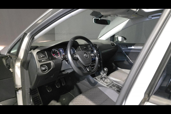 Volkswagen Golf 1.0 TSI Comfortline | Pano | Navi | Climate | Carplay