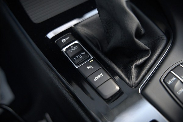 BMW X1 xDrive25e eDrive Edition M Sport | Panoramadak | Leer | Head-Up Display | Camera | Shadowline | Keyless | Cruise Control | Navigatie Prof. | Stoelverwarming | Elek. Achterklep | Ambiance Verlichting
