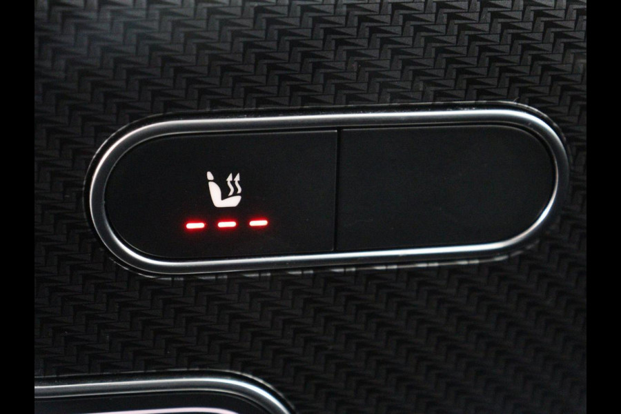 Mercedes-Benz GLA 250e AMG Limited | Panoramadak | Trekhaak | Adaptive cruise | Stoelverwarming | Memory | Matrix LED | Leder/Alcantara | Navigatie | Camera | Sfeerverlichting | PHEV | Plug In