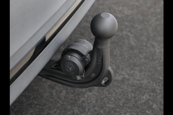 Mercedes-Benz GLA 250e AMG Limited | Panoramadak | Trekhaak | Adaptive cruise | Stoelverwarming | Memory | Matrix LED | Leder/Alcantara | Navigatie | Camera | Sfeerverlichting | PHEV | Plug In