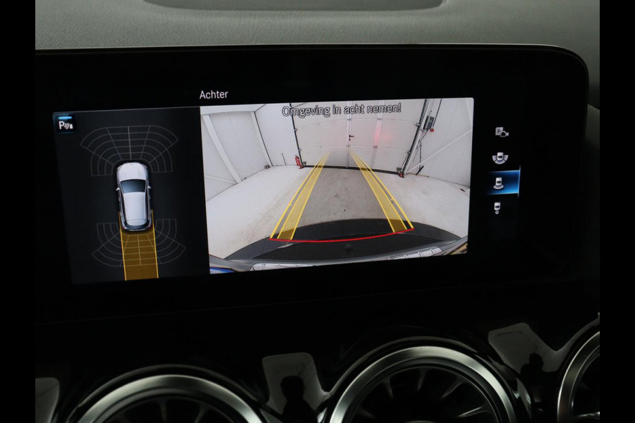 Mercedes-Benz GLA 250e AMG Limited | Panoramadak | Trekhaak | Adaptive cruise | Stoelverwarming | Memory | Matrix LED | Leder/Alcantara | Navigatie | Camera | Sfeerverlichting | PHEV | Plug In
