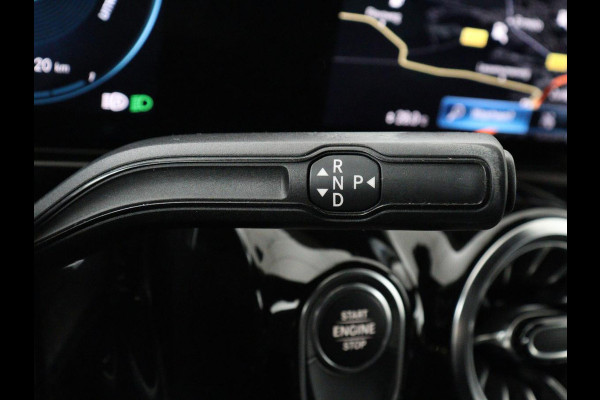 Mercedes-Benz GLA 250e AMG Limited | Panoramadak | Trekhaak | Adaptive cruise | Stoelverwarming | Memory | Matrix LED | Leder/Alcantara | Navigatie | Camera | Sfeerverlichting | PHEV | Plug In