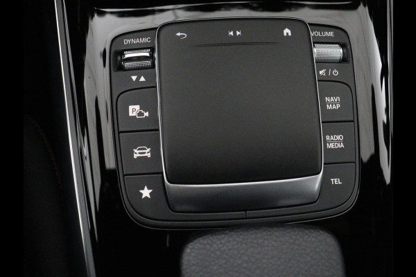 Mercedes-Benz GLA 250e AMG Limited | Panoramadak | Trekhaak | Adaptive cruise | Stoelverwarming | Memory | Matrix LED | Leder/Alcantara | Navigatie | Camera | Sfeerverlichting | PHEV | Plug In