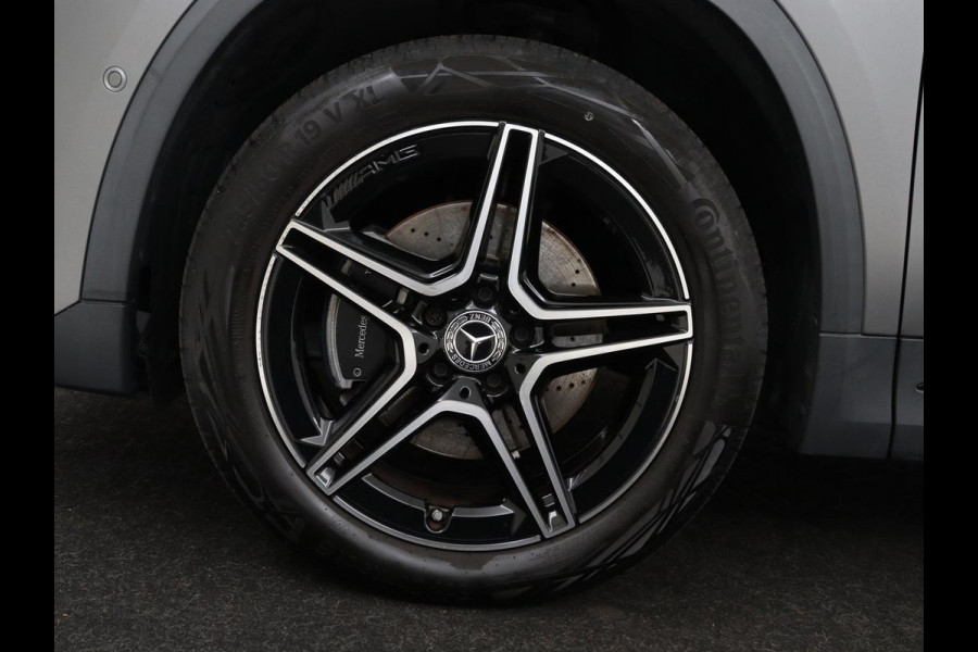 Mercedes-Benz GLA 250e AMG Limited | Panoramadak | Trekhaak | Adaptive cruise | Stoelverwarming | Memory | Matrix LED | Leder/Alcantara | Navigatie | Camera | Sfeerverlichting | PHEV | Plug In