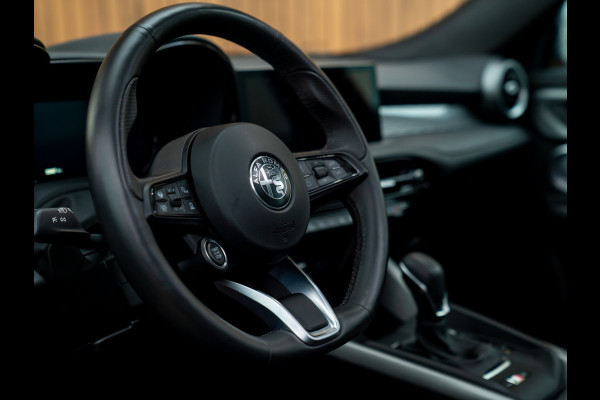Alfa Romeo Tonale 1.3T PHEV 280pk Edizione Speciale | Panoramadak | Harman/Kardon | Adapt. cruise | Stoelventilatie