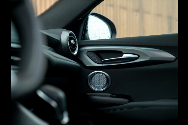 Alfa Romeo Tonale 1.3T PHEV 280pk Edizione Speciale | Panoramadak | Harman/Kardon | Adapt. cruise | Stoelventilatie