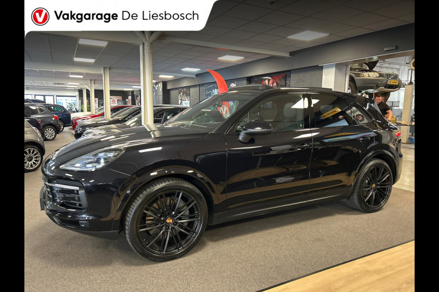Porsche Cayenne 2.9 S / 444 pk / Pano / stoelen 14 voudig / Leder / Navigatie / Bose / camera / 22 inch