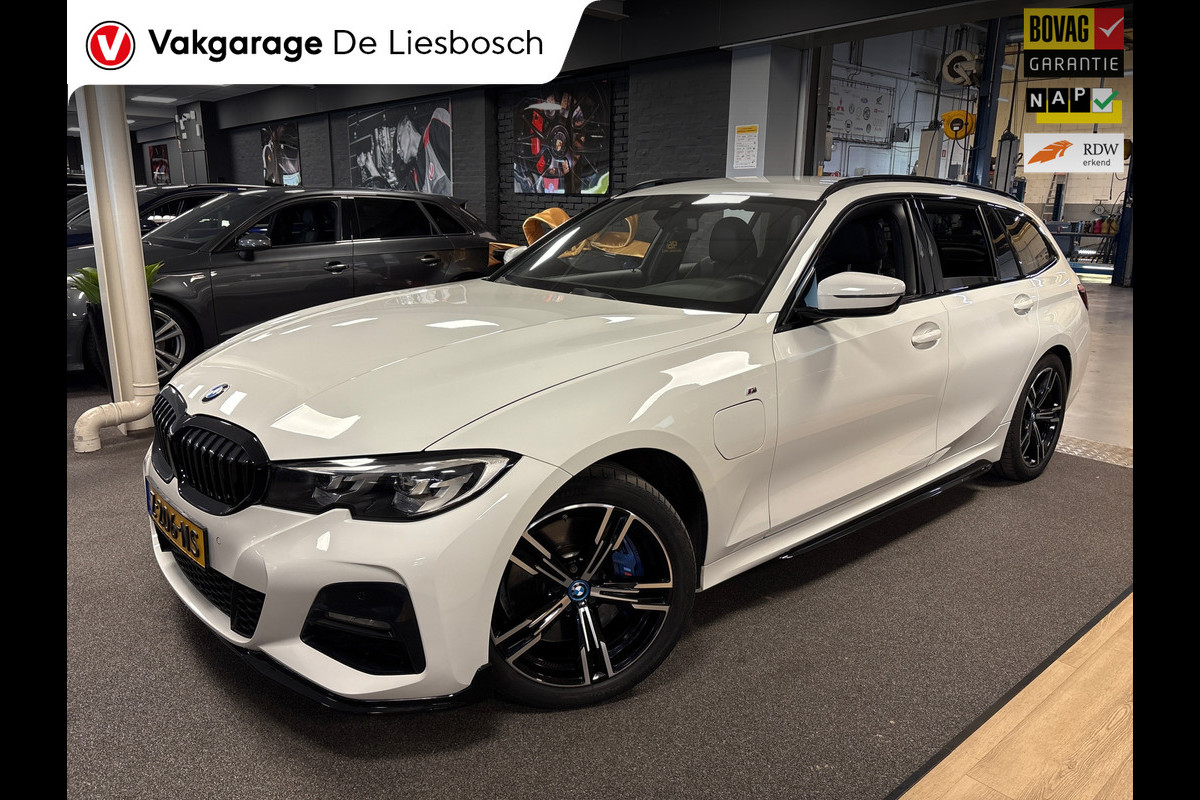 BMW 3 Serie Touring 330e High Executive / M-Pakket / M sport / shadow line / leder alcantara / navi