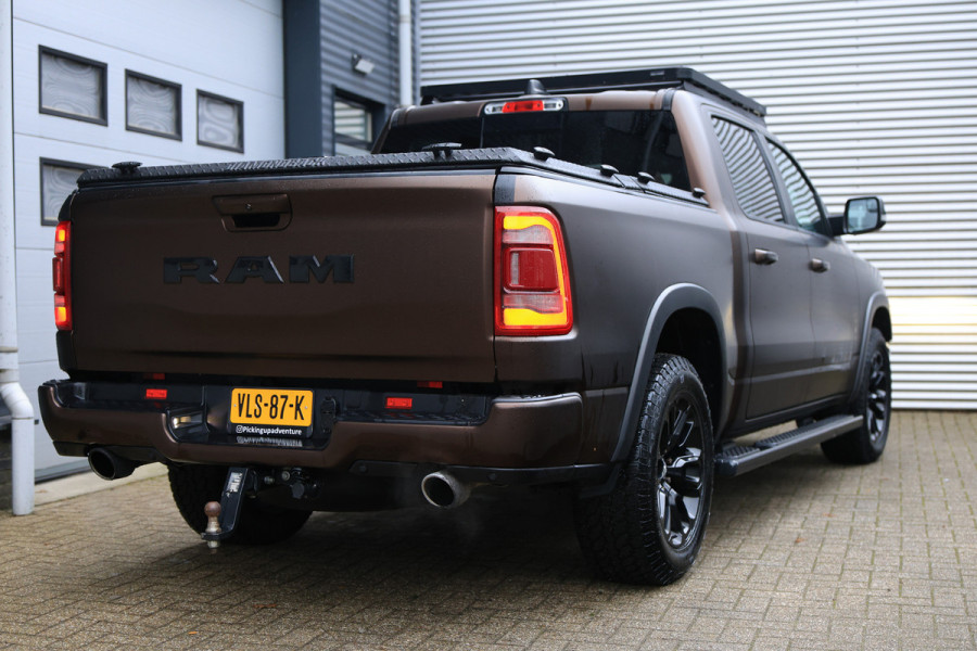 Dodge Ram 1500 5.7 V8 4x4 Crew Cab Laramie LUCHTVERING LEDBAR CARPLAY DIAMONDBACK '22
