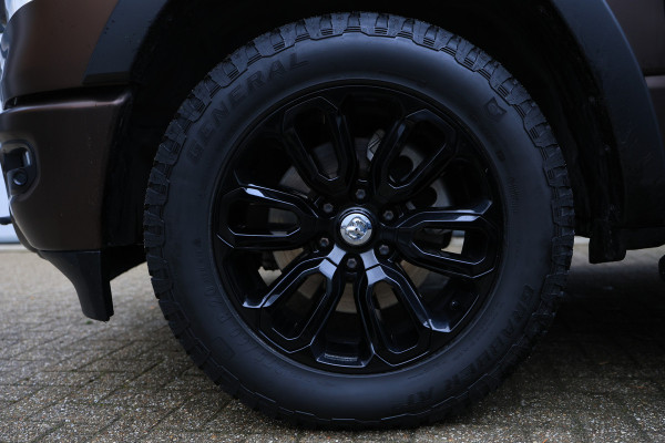 Dodge Ram 1500 5.7 V8 4x4 Crew Cab Laramie LUCHTVERING LEDBAR CARPLAY DIAMONDBACK '22