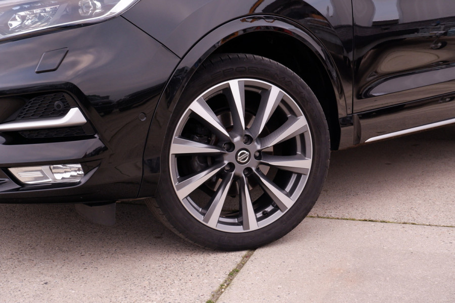 Nissan QASHQAI 1.3 DIG-T Tekna | Pano-Dak | Trekhaak | Carplay | Bose | Navi | Camera | Climate