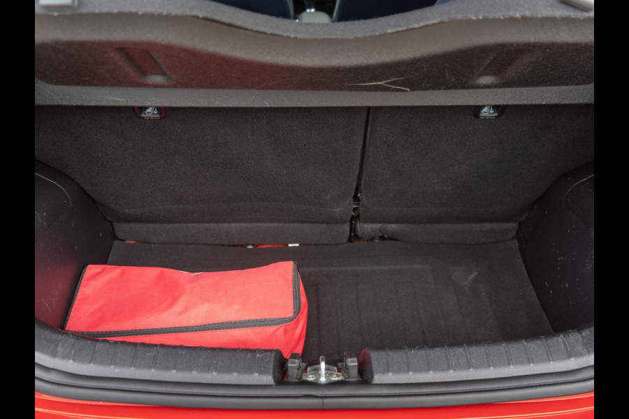 Kia Picanto 1.0 CVVT Design Edition | Navigatie | Climate control | Dealer onderhouden | Nederlandse auto |