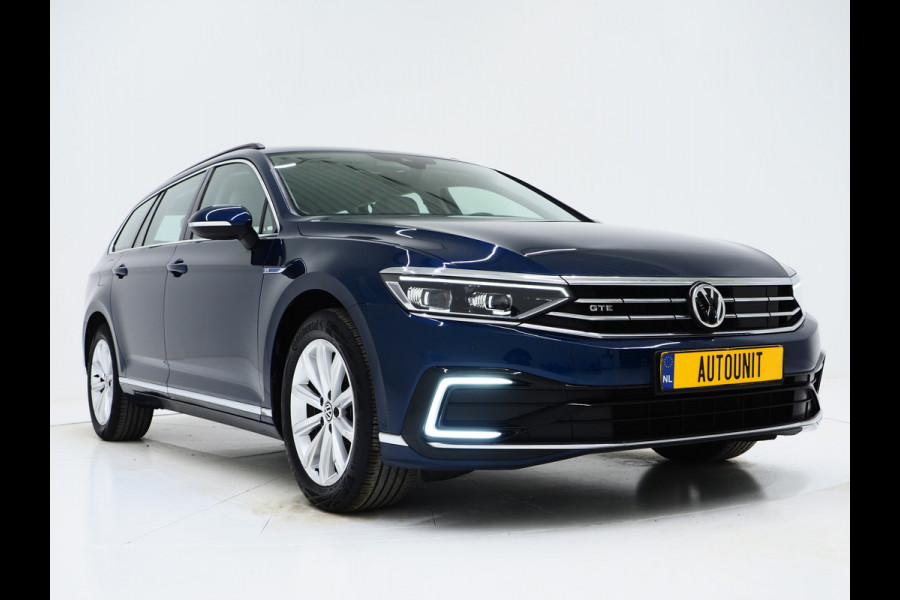 Volkswagen Passat Variant 1.4 TSI PHEV GTE | Leder | Trekhaak | Adaptive Cruise | Sfeerlicht | DAB | Climate | Matrix | Carplay