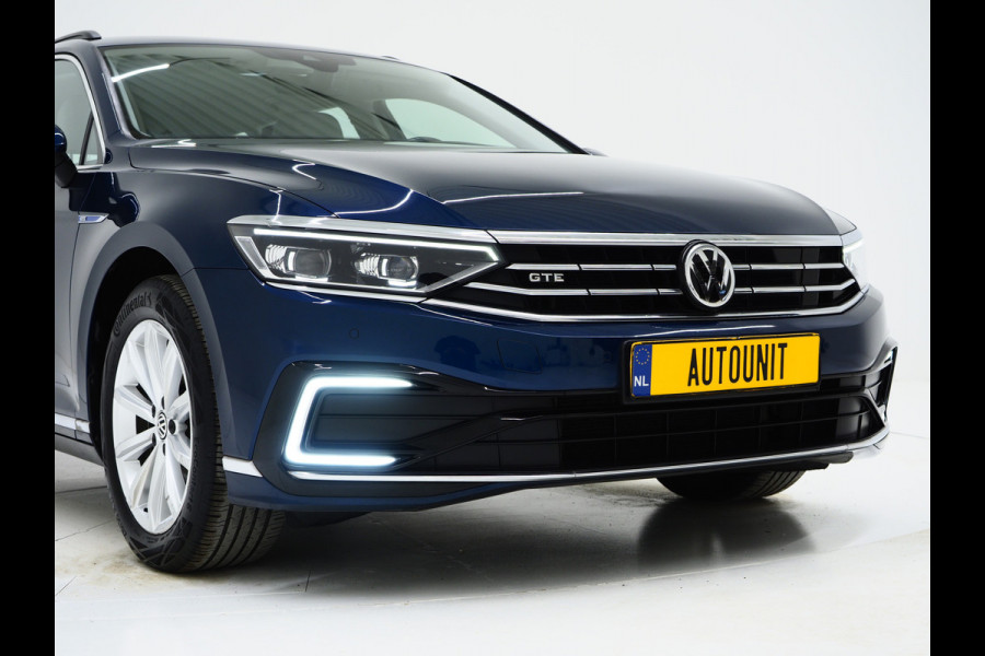 Volkswagen Passat Variant 1.4 TSI PHEV GTE | Leder | Trekhaak | Adaptive Cruise | Sfeerlicht | DAB | Climate | Matrix | Carplay